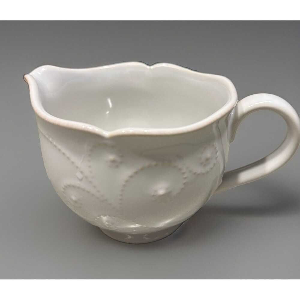 Lenox FRENCH PERLE WHITE 4”x4.5” Gravy Boat Scrolls Stoneware Scalloped